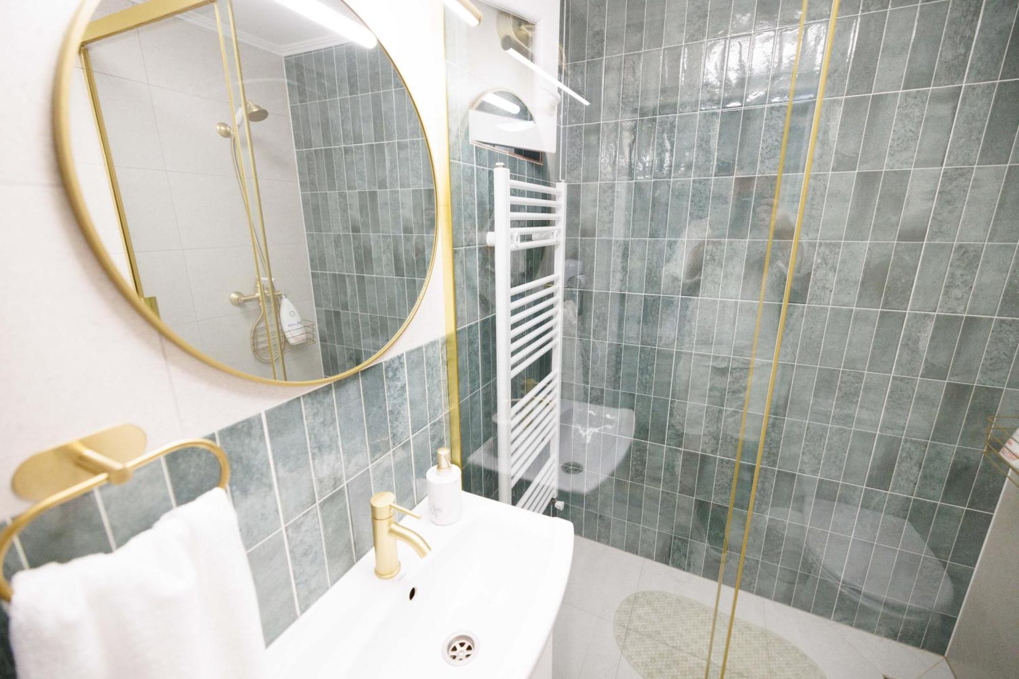 Vila Adr Petresti Экстерьер фото